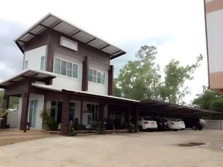 Pornkasem House