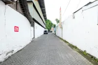 RedDoorz Syariah at Omah Pathok Malioboro - 2-Star