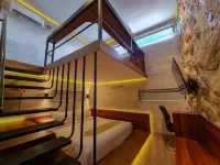 New Golden Clouds - Non Smoking Homestay Hotels in Garut Kota