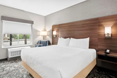 Best Western San Bernardino Hotel Отели рядом с достопримечательностью «Costco Gas Station»