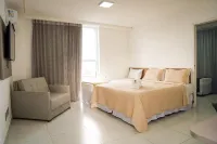 エル シャダイ ホテル のホテル