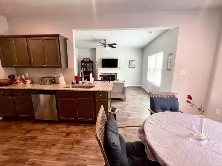 Spacious 4 BR (5 beds) 2.5 bath home in Newnan GA