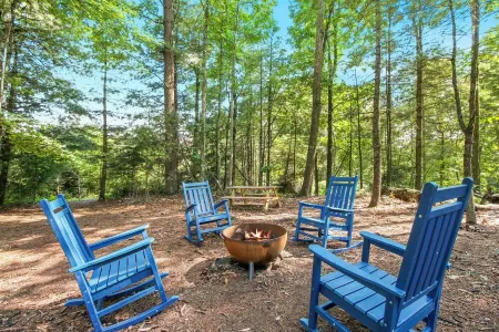 Blue Ridge Parkway / Off-Grid Cabin / Glamping / Turkey Hop Cabin