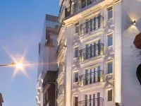 Hanoi Allure Hotel Hotels near Pho Co