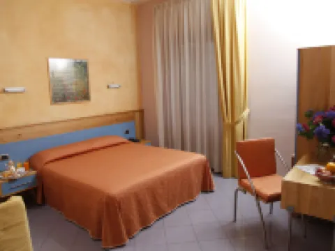 Hotel Diana Hoteles en Pompeya