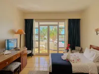 Sharm Reef Hotel Hotels near Al-Sahaba Mosque