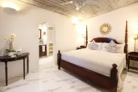 プールサイド パラダイス ニア ビーチ - パビリオン ヴィラ バイ ブルースケープ