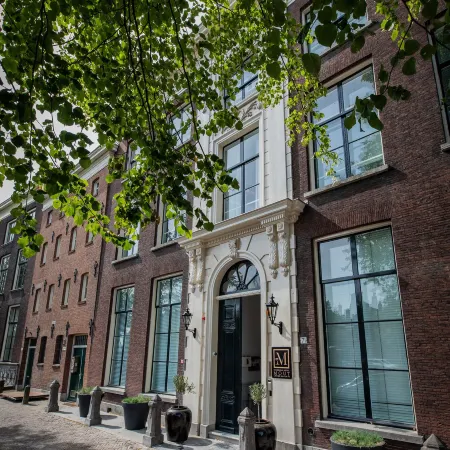 Stadsvilla Mout Rotterdam-Schiedam Отели рядом с достопримечательностью «Оверсхи»