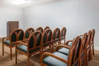 Knights Inn Columbia Hotels in Seven Oaks