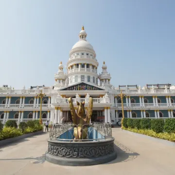 Gadiraju Palace Convention Centre & Hotel Hotels near Kailasa Giri