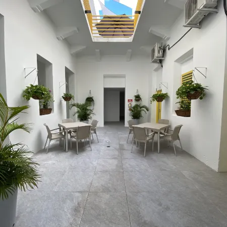 Hotel Nest