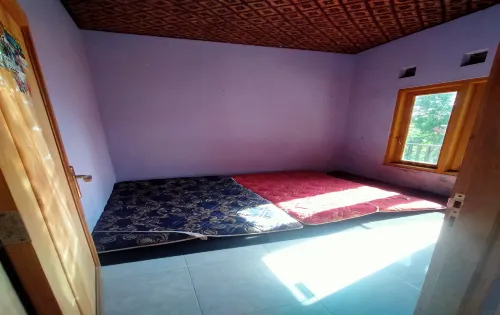 Binakarya Homestay Syariah - vue sur la montagne