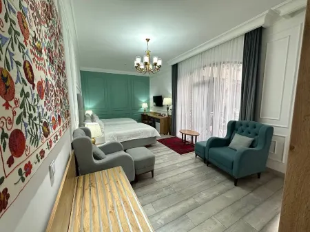 Alexia Suite - Unesco Heritage List Suite Hotel Отели рядом с достопримечательностью «Медресе Чор Минор»