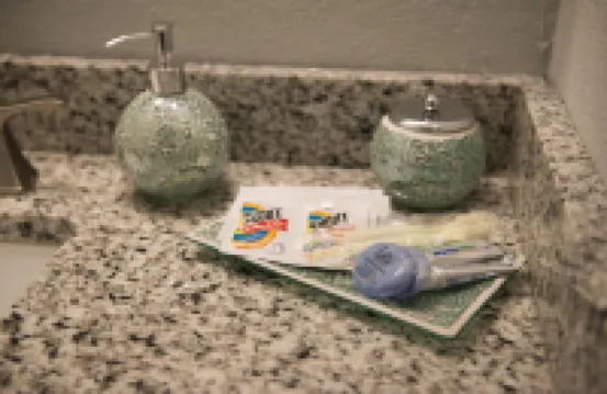 Walk to the Silos! 3 Bed 1960's Bungalow Near Baylor