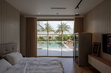 Glamorous Getaway Villa in Bien Hoa Отели рядом с достопримечательностью «Nhà thờ Phêro-Gx Tân mai»