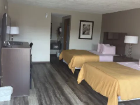 皇家套房汽車旅館 賴特縣酒店