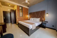 Limeshine Hotels and Residence - balcony
