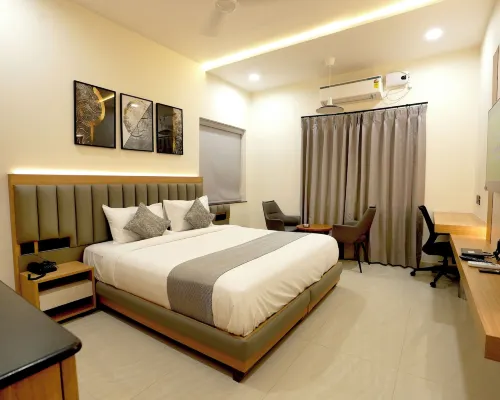 Oak Business Hotel Hotels near IIIT