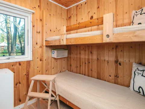 Peaceful Cabin Retreat in Ebeltoft