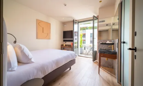 Hébé Hotel