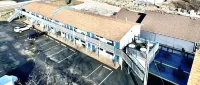 Ozark Inn & Suites Hôtels à : Osage Township