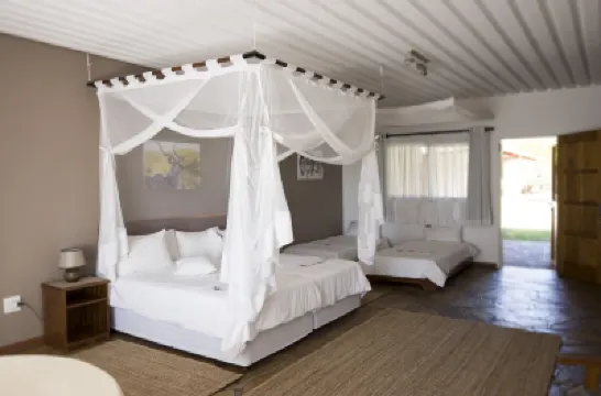 Dornhügel Guestfarm โรงแรมใน