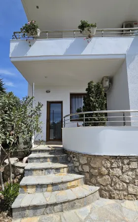 Vila Malo Отели в г. Саранда