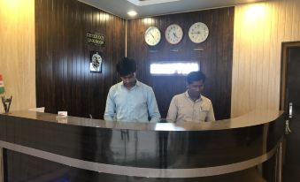 Hotel Mangalam Palace - Lucknow Airport