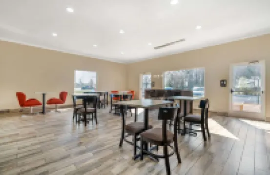 Sleep Inn & Suites Newport News City Center Area