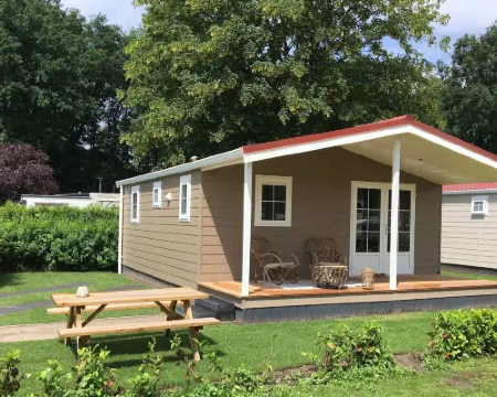 Bungalow with a Terrace at Bedafse Bergen Hotels in Uden