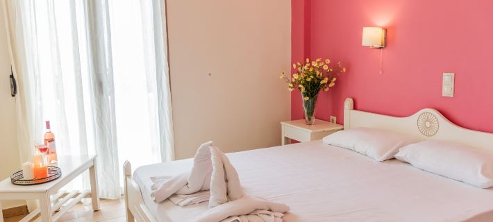 Almyra Apartments & Suites Hoteles en Arkadi