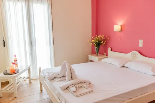 Almyra Apartments & Suites