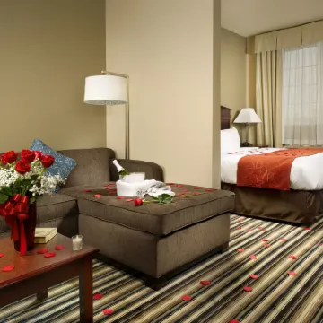 Comfort Suites Waco North - Near University Area Hotels near Dr Pepper Museum