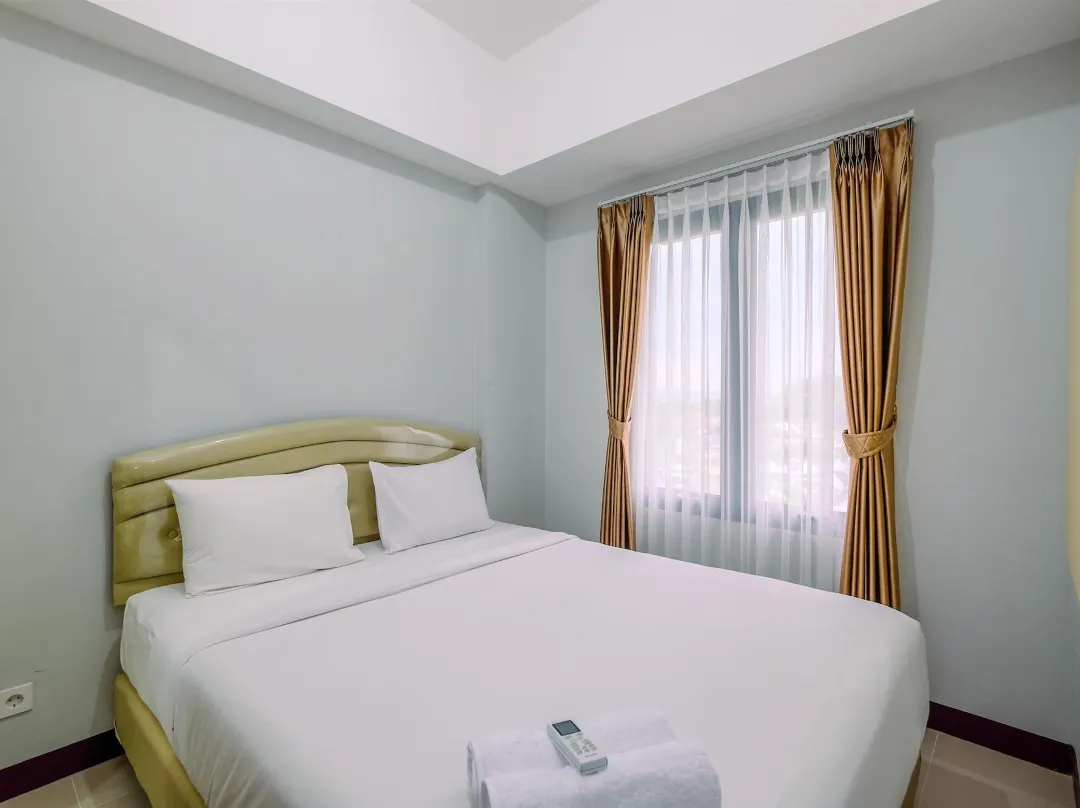 Elegant And Comfort 2br At Royal Heights Apartment - Bogor