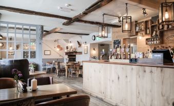 Hinds Head