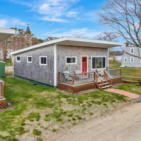 Spinneys Guesthouse & Beach Cottages