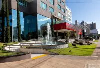 Grand Park Hotel