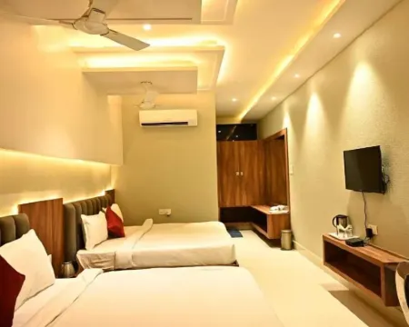 Nakshatra Resort & Garden Hotels in Shivpuri
