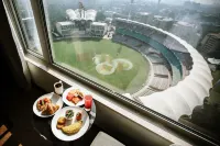 Courtyard Navi Mumbai - con vistas a la montaña