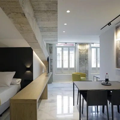 Fetén Hotels near Silk Exchange