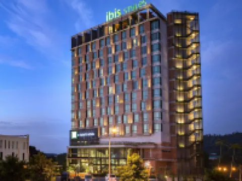 Ibis Styles Kota Kinabalu Inanam Hotels near Masjid Bandaraya Kota Kinabalu