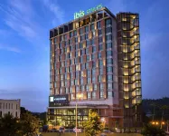 Ibis Styles Kota Kinabalu Inanam Hôtels à proximité de : INTI College Sabah