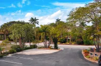 Lido Islander Inn