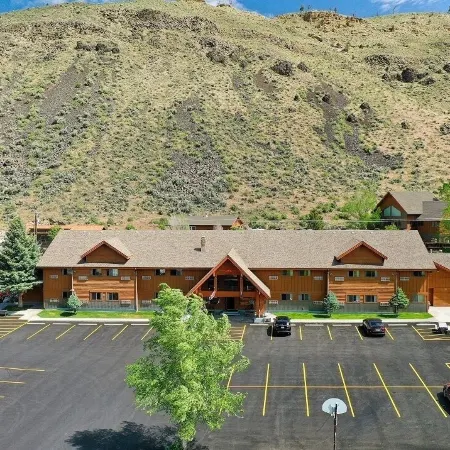 Yellowstone Village Inn and Suites