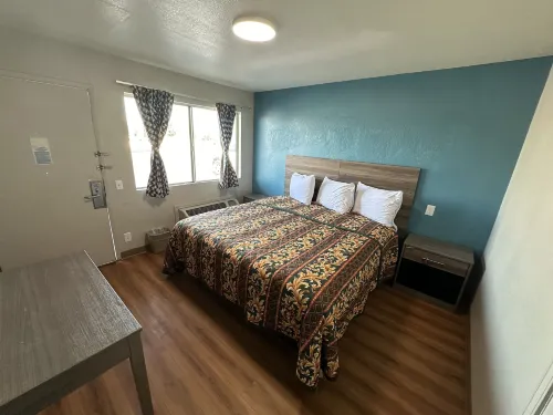 Super 7 Inn Hotels in Joplin