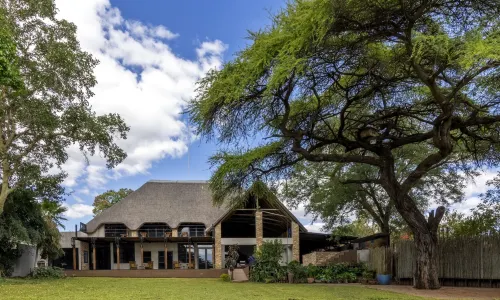 Chobe River Lodge