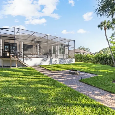 Luxurious Naples retreat!