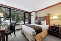 Located @ Everline Resort & Spa, Pools/Spas/Golf/Skiing/Ski-in & out/Ice Skating Hotels in Olympic Valley