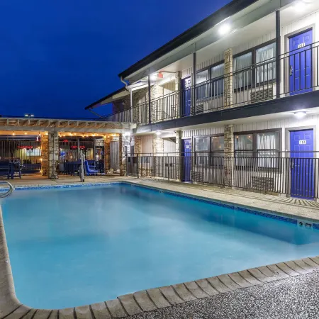 Motel 6 Boerne, TX