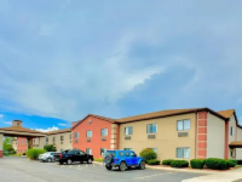 FairBridge Inn & Suites Batavia-Darien Amusement Park Hotels in Batavia